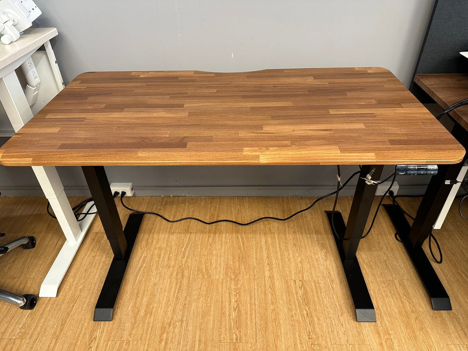 【展示福利品 - 林口門市】Kelay x Funte-起立獨家吉數電動升降桌-133 x 68 二節式(伸縮桌架)(含開放式集線槽) - Fin Shop
