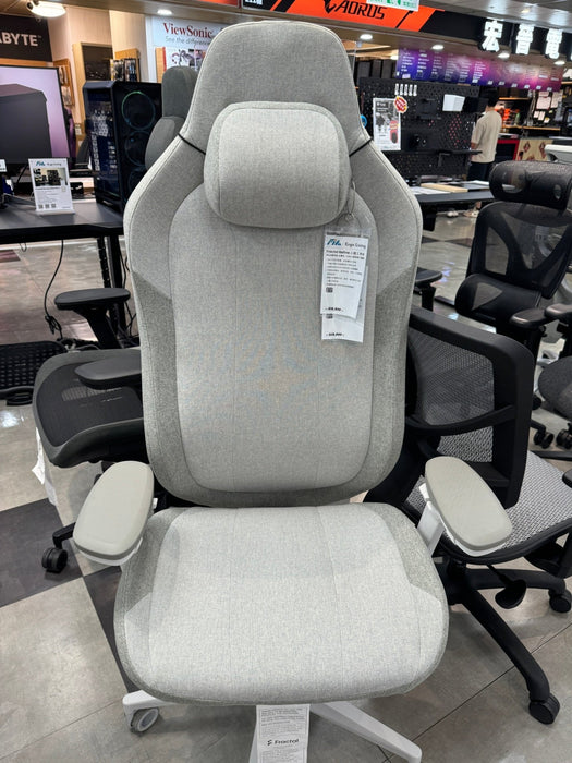 【展示福利品 - 台中門市】Refine 人體工學椅 - Fin Shop